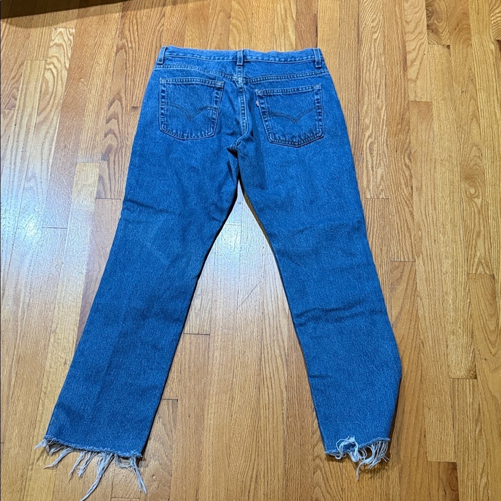Levi Women's Blue Frayed Hem Jeans - Picture 4 of 5
